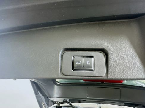 Used 2023 Nissan Rogue SL w/ SL Premium Package image 29