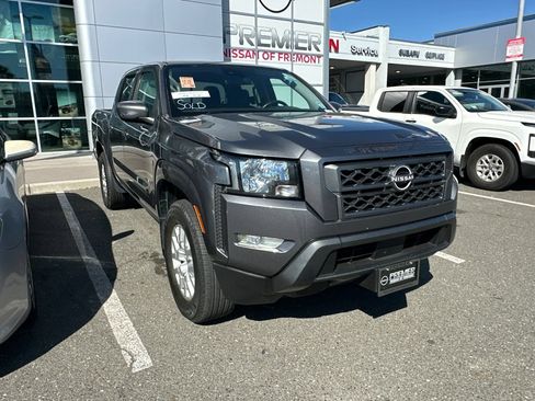 Certified 2023 Nissan Frontier SV w/ SV Convenience Package RWD image 2