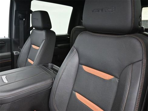 Used 2024 GMC Sierra 2500 AT4 w/ AT4 Premium Plus Package image 17