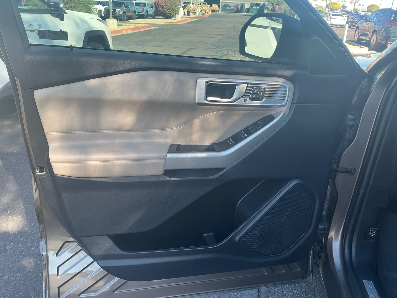 Used 2021 Ford Explorer Limited w/ Equipment Group 301A RWD image 13