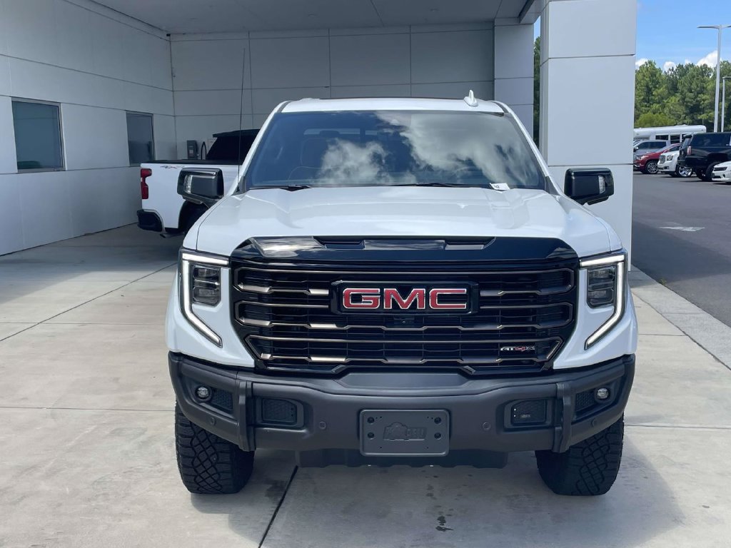 Used 2025 GMC Sierra 1500 AT4X AWD/4WD image 3