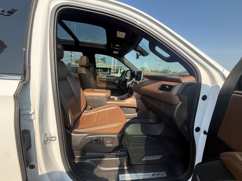 Used 2021 Chevrolet Tahoe High Country w/ Premium Package AWD/4WD image 27