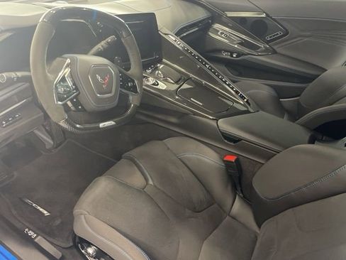 Used 2025 Chevrolet Corvette Z06 w/ Z07 Performance Package image 17