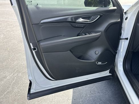 Certified 2023 Buick Envision Essence w/ Technology Package I image 23