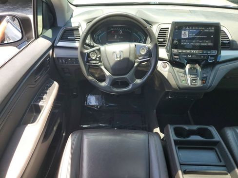 Used 2018 Honda Odyssey Touring image 16