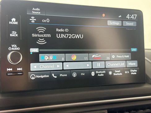 Used 2025 Honda Pilot Touring image 32