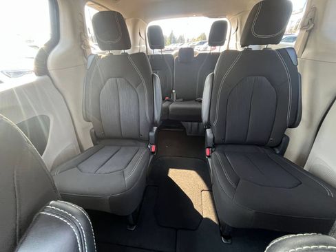 Used 2024 Chrysler Voyager LX FWD image 36