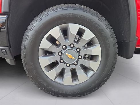 Certified 2026 Chevrolet Silverado 2500 LT w/ Trail Boss Package AWD/4WD image 9