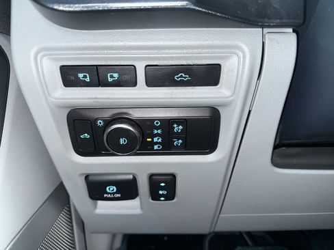 Used 2022 Ford F150 Limited image 25