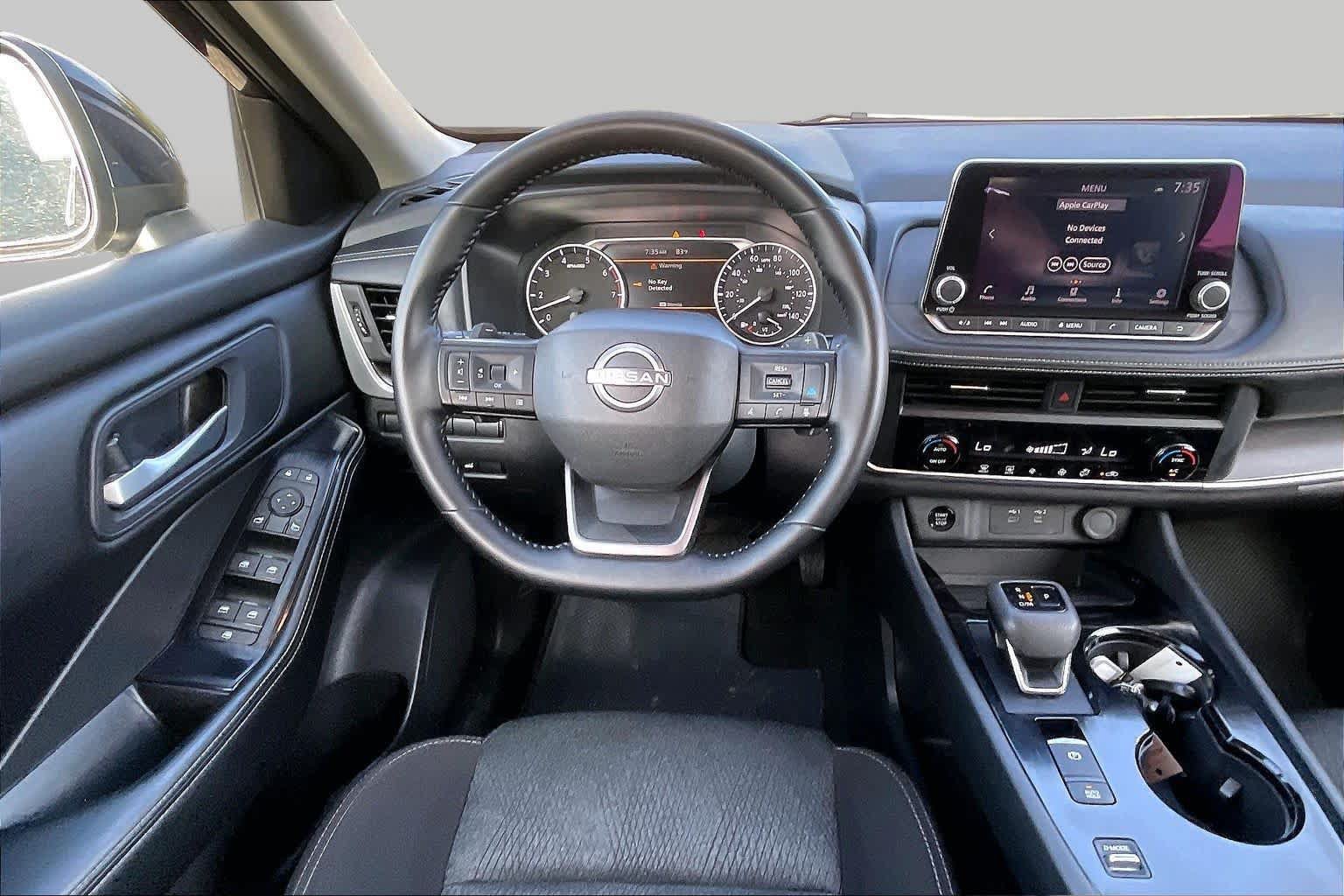 Used 2025 Nissan Rogue SV FWD image 6