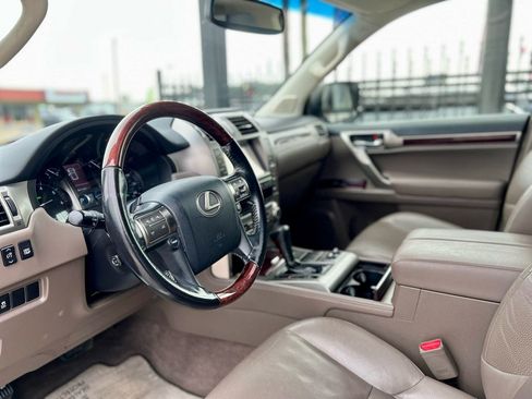 Used 2017 Lexus GX 460 Premium image 15