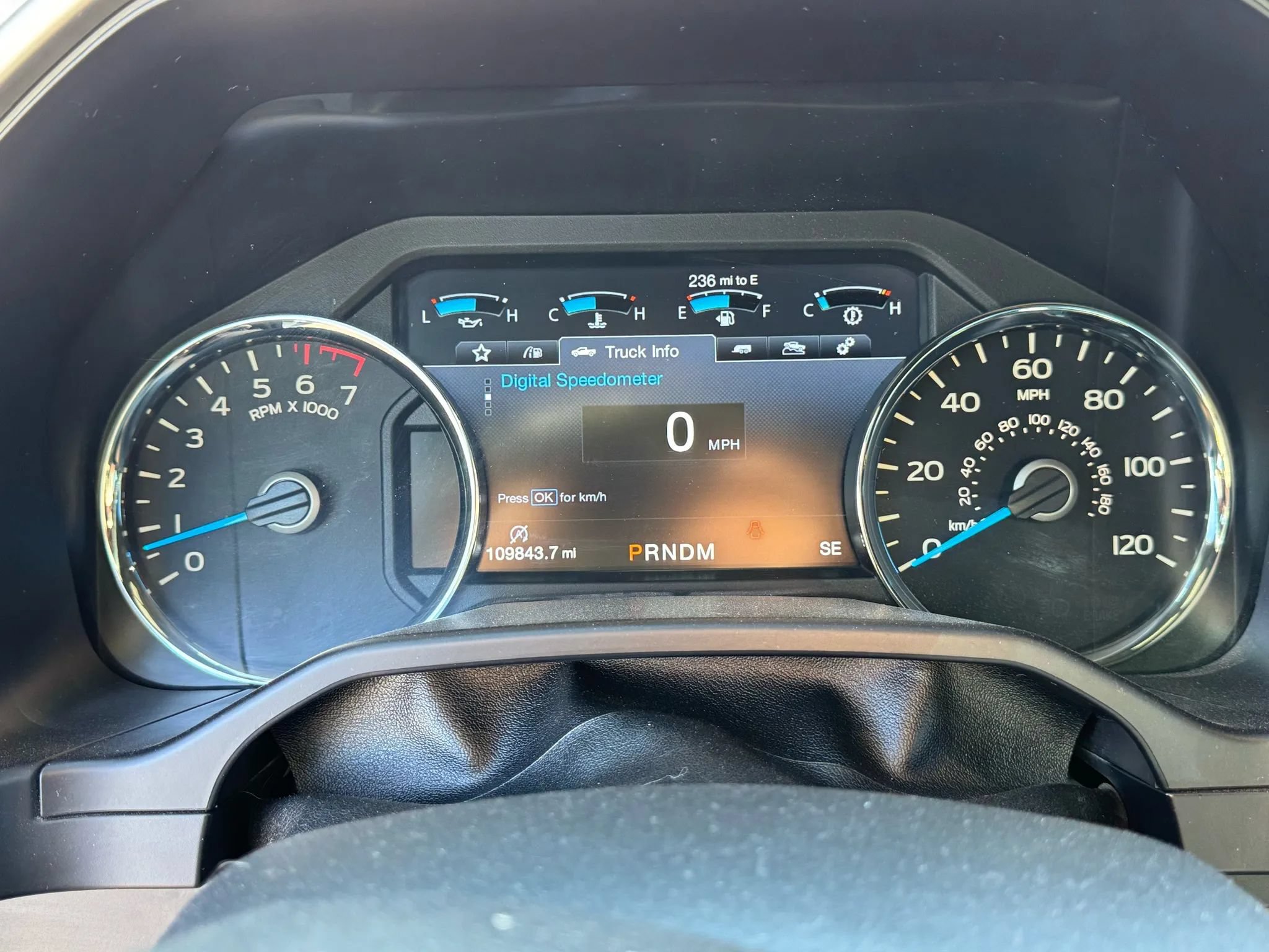 Used 2017 Ford F150 Lariat AWD/4WD image 2