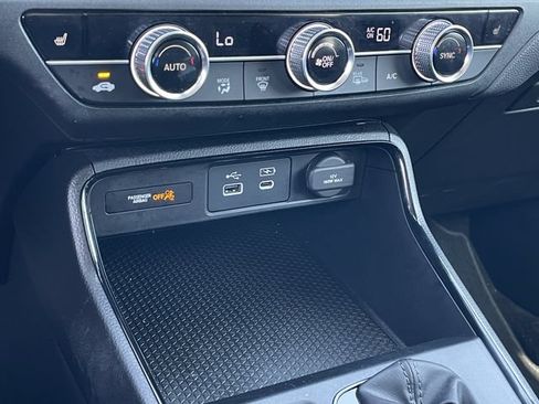 Used 2025 Honda CR-V EX image 18