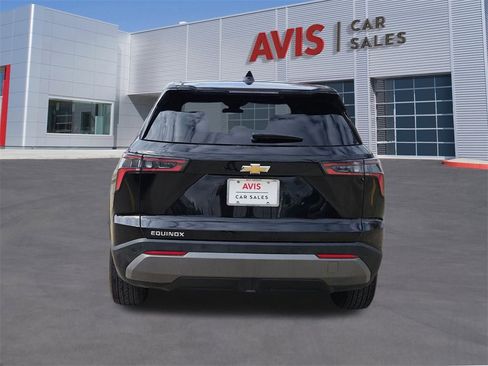 Used 2025 Chevrolet Equinox LT image 5