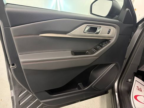 New 2026 Ford Explorer Active w/ Active Comfort Package RWD image 12
