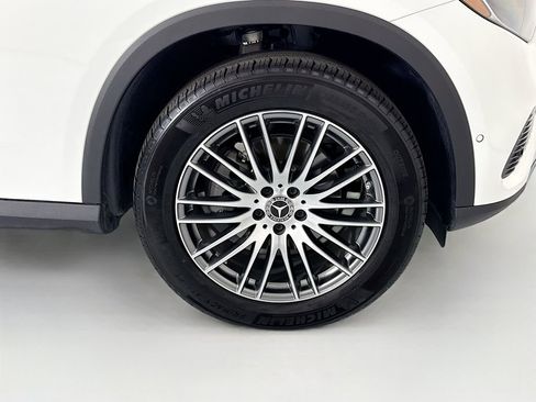 Certified 2026 Mercedes-Benz GLC 300 image 33