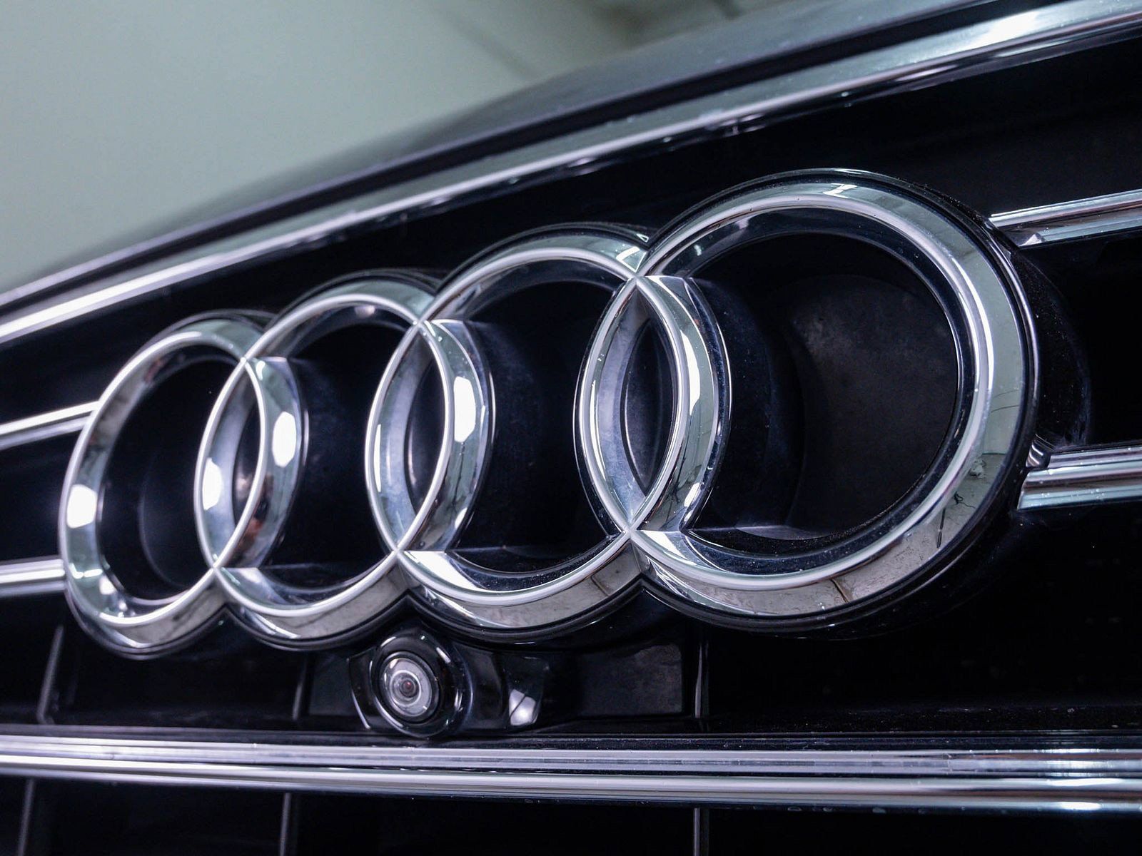 Used 2015 Audi A8 L 4.0T w/ Premium Package AWD/4WD image 5