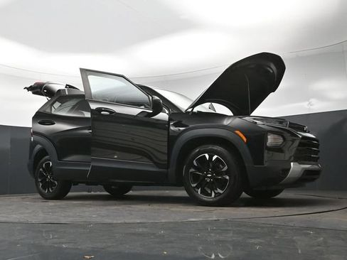 Used 2021 Chevrolet TrailBlazer LT w/ Convenience Package FWD image 35