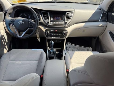 Used 2018 Hyundai Tucson SE AWD/4WD image 14