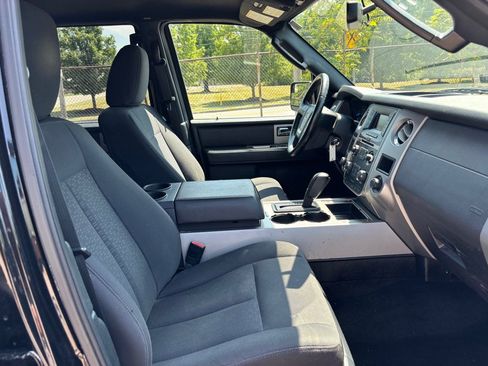Used 2017 Ford Expedition XLT AWD/4WD image 10
