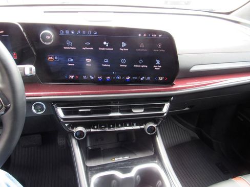 Used 2025 Chevrolet Traverse RS w/ LPO, Floor Liner Package AWD/4WD image 26