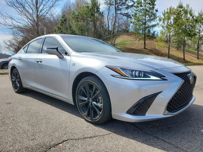 Used 2022 Lexus ES 350 F Sport w/ Accessory Package 2