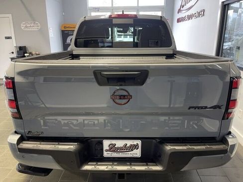 Used 2023 Nissan Frontier PRO-4X w/ Pro-4X Premium Package image 6