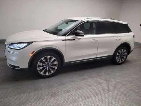 Used 2022 Lincoln Corsair Reserve w/ Elements Package FWD image 2