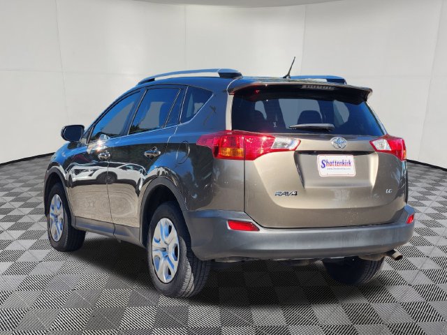 Used 2015 Toyota RAV4 LE FWD image 7