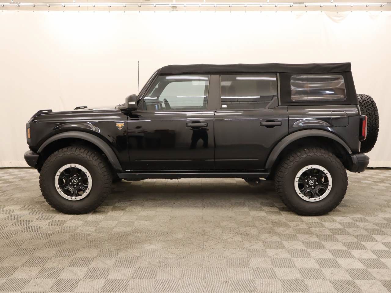 Used 2022 Ford Bronco Badlands AWD/4WD image 2