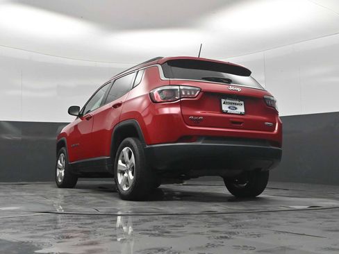 Used 2019 Jeep Compass Latitude w/ Popular Equipment Group AWD/4WD image 26