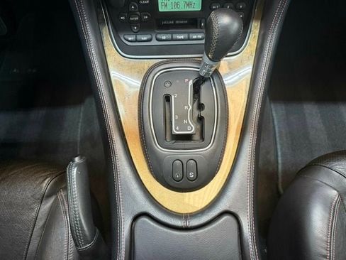 Used 2002 Jaguar XJ8 RWD image 21