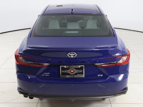 Used 2025 Toyota Camry SE image 44