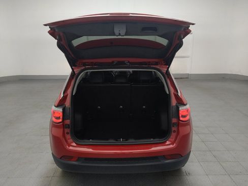 Used 2019 Jeep Compass Latitude w/ Popular Equipment Group FWD image 29