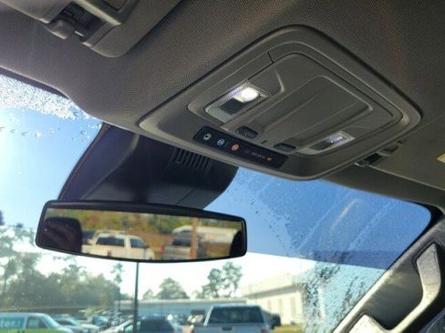 Used 2024 GMC Sierra 2500 SLE w/ SLE Convenience Package image 25