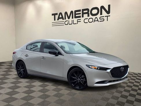 Used 2024 MAZDA MAZDA3 s FWD image 1