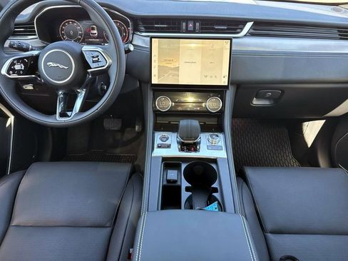 New 2025 Jaguar F-PACE R-Dynamic S image 14