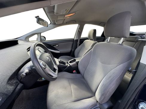 Used 2015 Toyota Prius One image 10