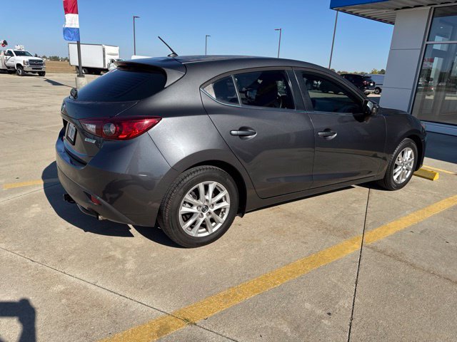 Used 2016 MAZDA MAZDA3 i Sport w/ Preferred Equipment Package FWD image 5