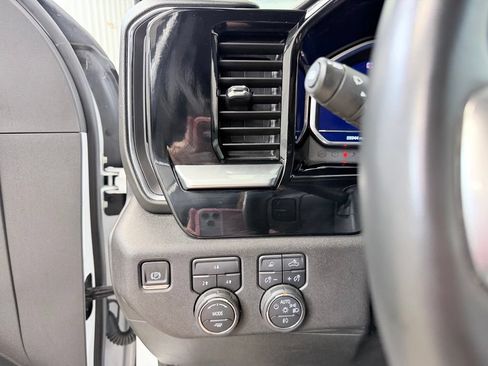 Used 2025 Chevrolet Silverado 3500 LT w/ Safety Package AWD/4WD image 36