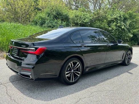 Used 2020 BMW 740i xDrive w/ M Sport Package AWD/4WD image 5