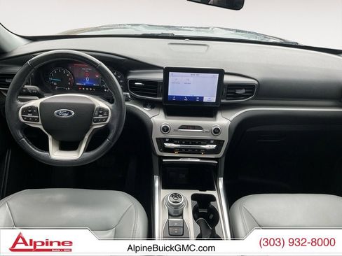 Used 2021 Ford Explorer XLT w/ Equipment Group 202A image 10