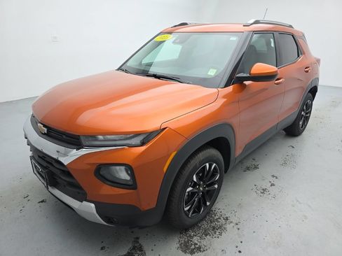 Used 2023 Chevrolet TrailBlazer LT w/ Convenience Package AWD/4WD image 6