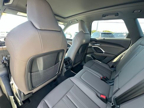 New 2025 Audi Q5 Premium Plus image 18