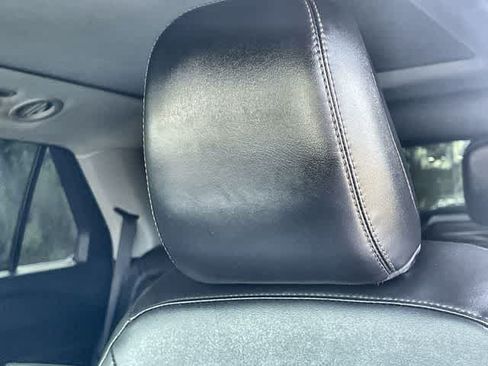 Used 2022 Ford Explorer XLT w/ Equipment Group 202A RWD image 25