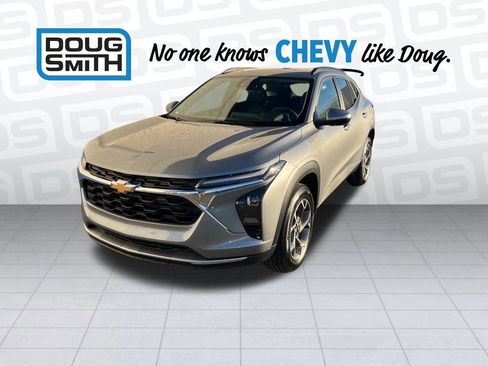 New 2026 Chevrolet Trax LT w/ Driver Confidence Package image 1