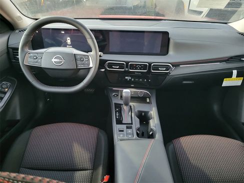 New 2026 Nissan Sentra SR w/ Floor Mat Package image 6