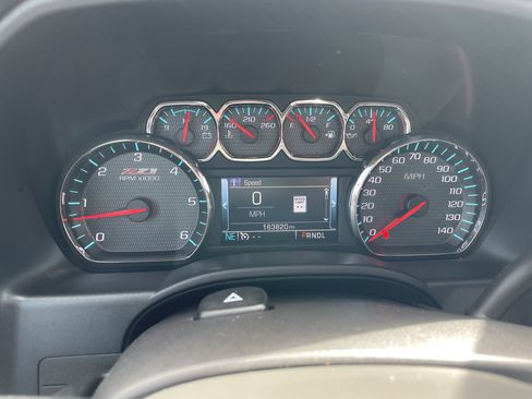 Used 2017 Chevrolet Silverado 1500 LTZ Z71 image 18