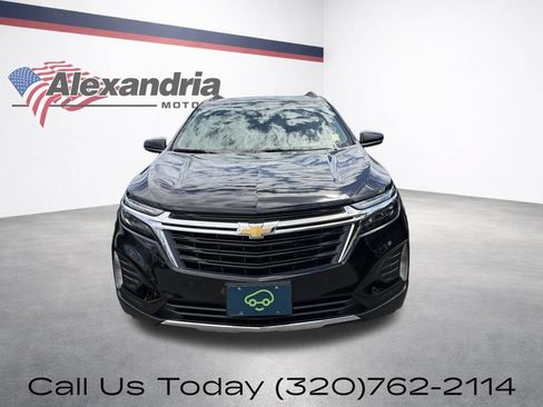 Used 2024 Chevrolet Equinox LT AWD/4WD image 2