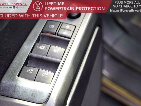 Used 2020 Toyota Tacoma SR5 image 24